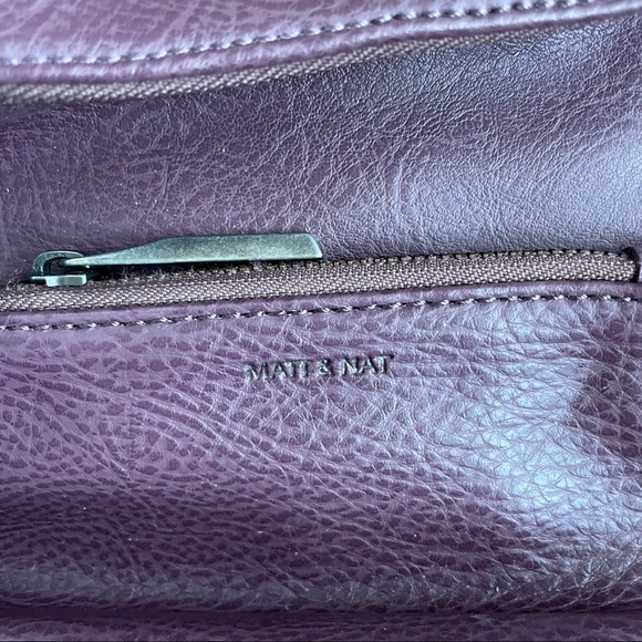 Matt & Nat small purple backpack - Picture 4 of 4